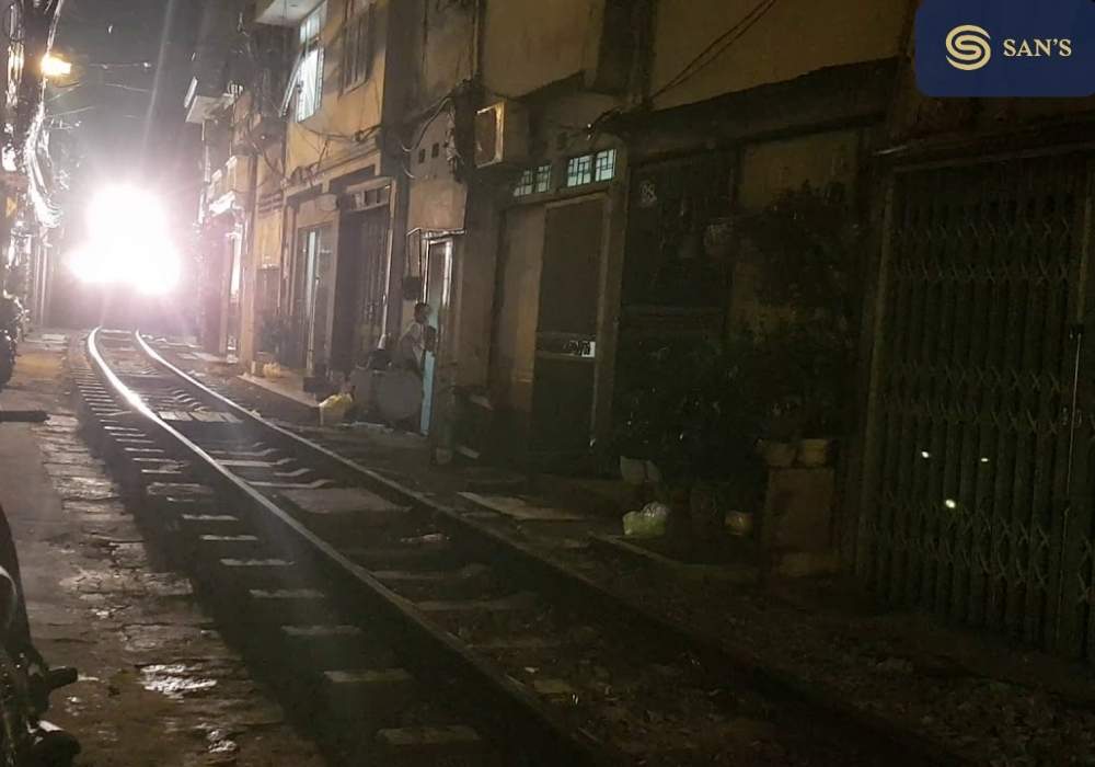 Hanoi Train Street at night