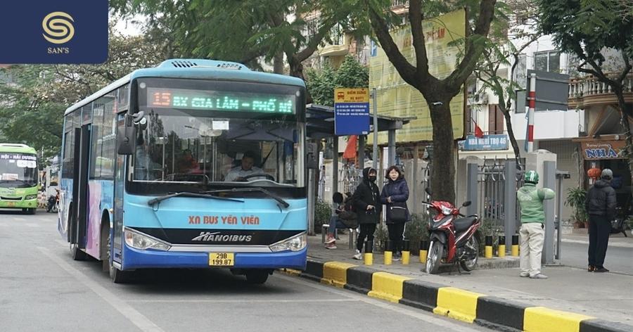 Hanoi bus