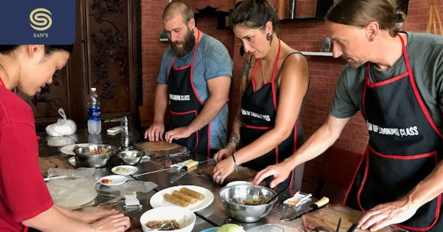 Tourists are learning to cook Vietnamese food at Apron Up Cooking Class