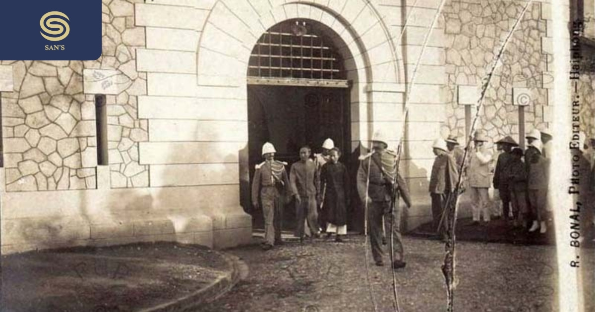 Hoa Lo Prison in the Vietnam War