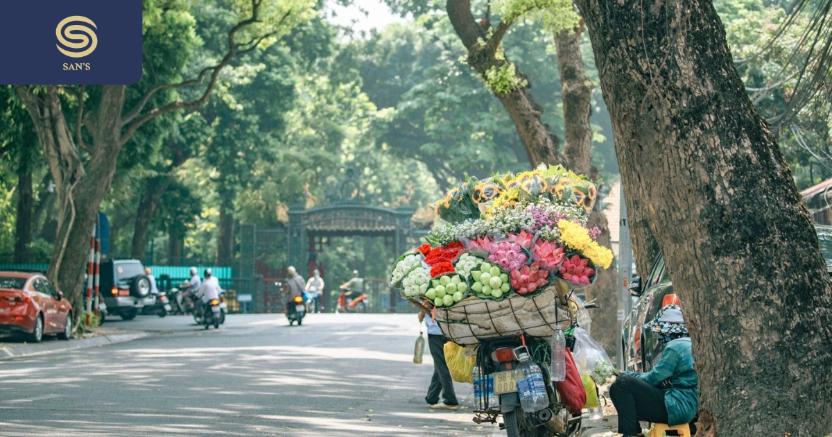 The Geographical Location of Hanoi Latitude