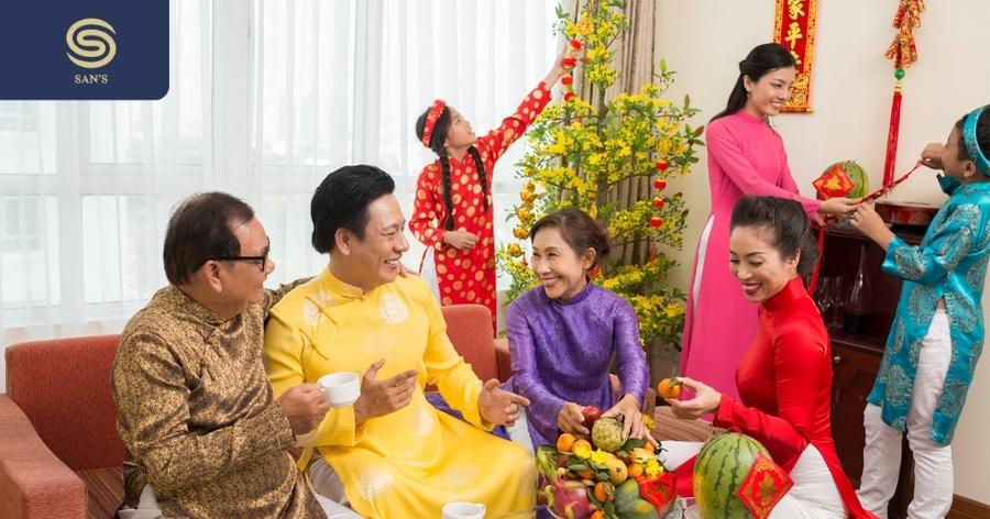 On first day of the lunar new year Vietnamese: Honoring fathers