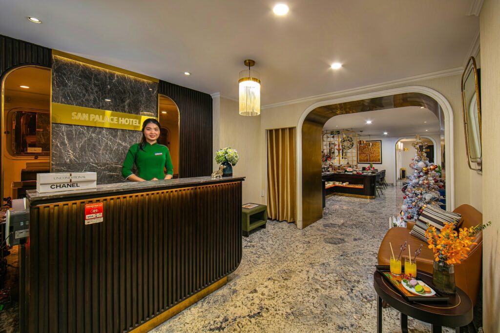 4 star hotels in Hanoi
