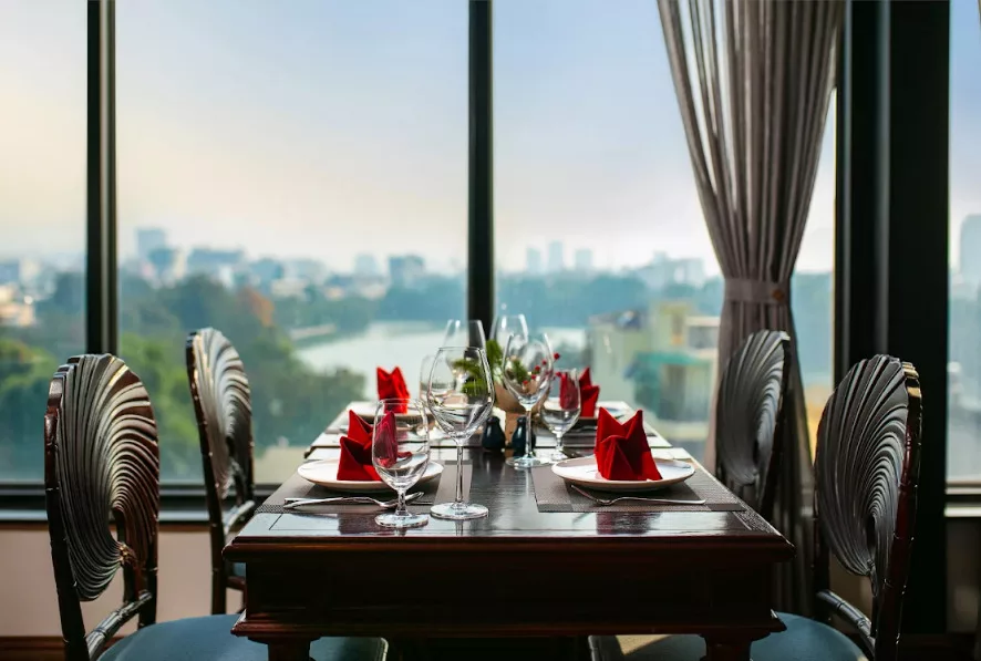 Top-10-Rooftop-Restaurants-with-the-BEST-view-IN -HANOI