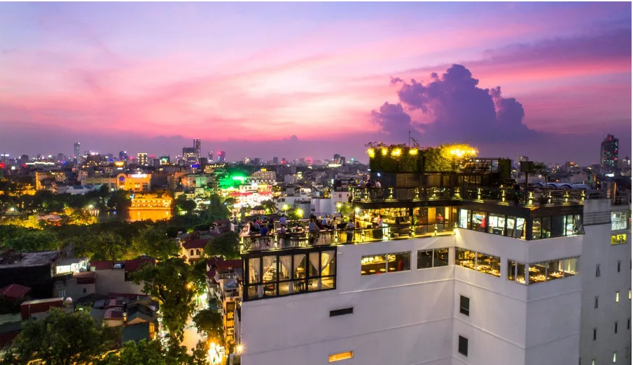 Top-10-Rooftop-Restaurants-with-the-BEST-view-IN-HANOI