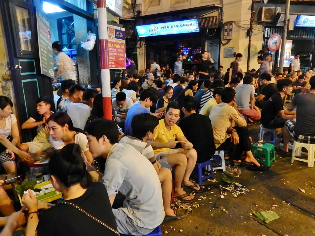 Bia hoi Juction - must thing to do nightlife in Hanoi