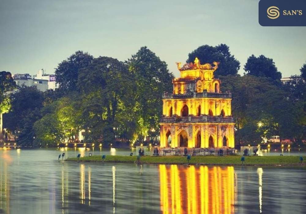 Hoan Kiem Lake - Destinations in Hanoi
