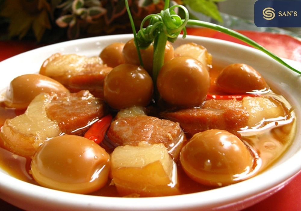 essential foods for Tet in Vietnam