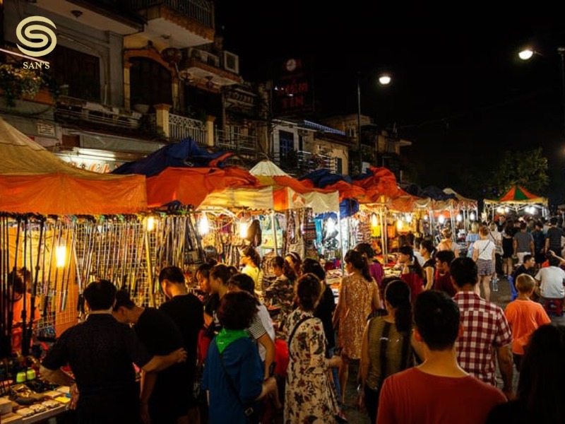 Hanoi night market