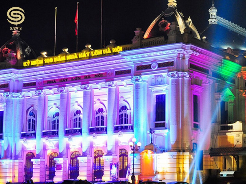 Hanoi Opera House at night