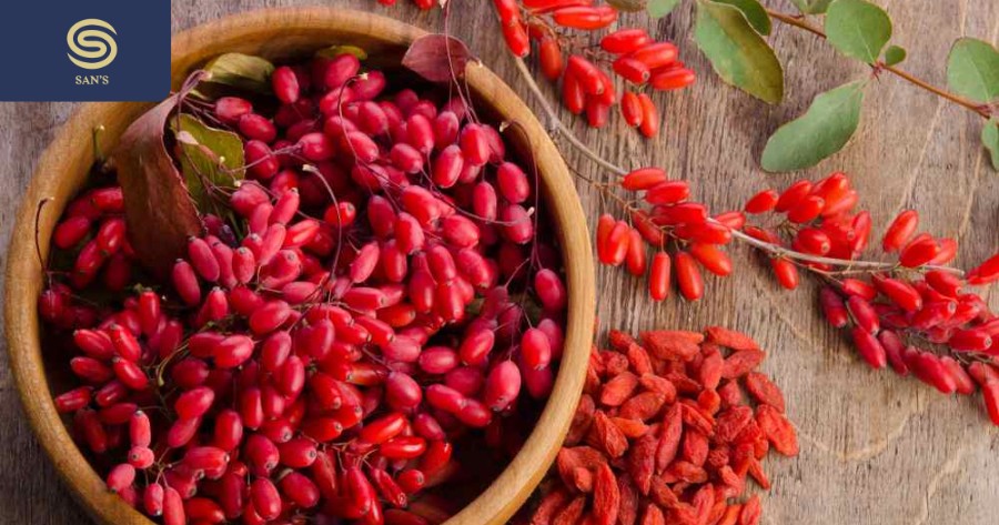 Goji berries can be eaten directly or combined in folk remedies. (Source: Collected)