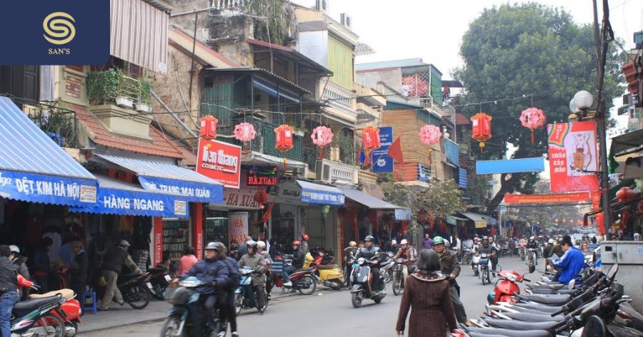 Hang-Ngang-Street( 36 streets of Hanoi)