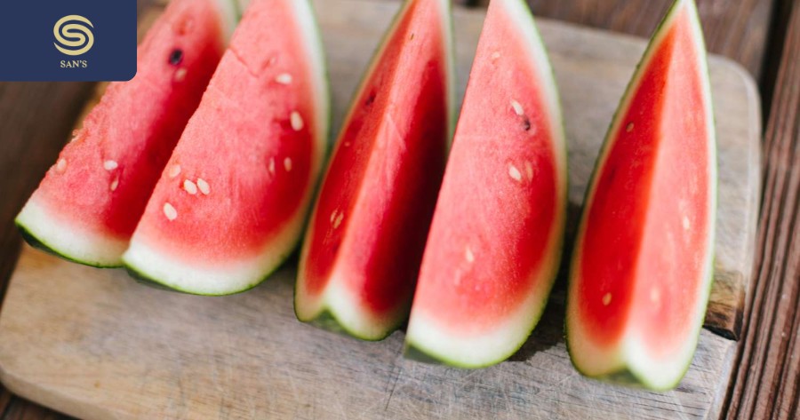 Watermelon is a popular fruit, has a cool sweet taste and makes delicious smoothies (Source: Collected)