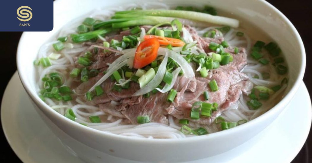 Pho is a famous dish of Vietnam as well as the northern region (Source: Collected)