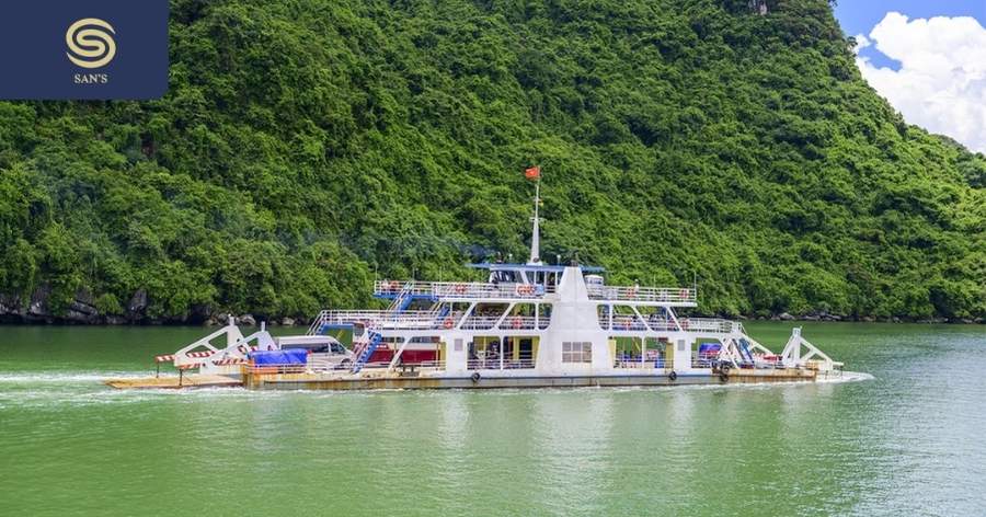 A ferry to Cat Ba Island