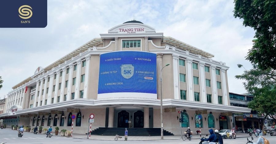 Trang Tien Plaza